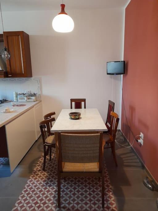 Casa Jole, Appartamento In Centro Барі Екстер'єр фото