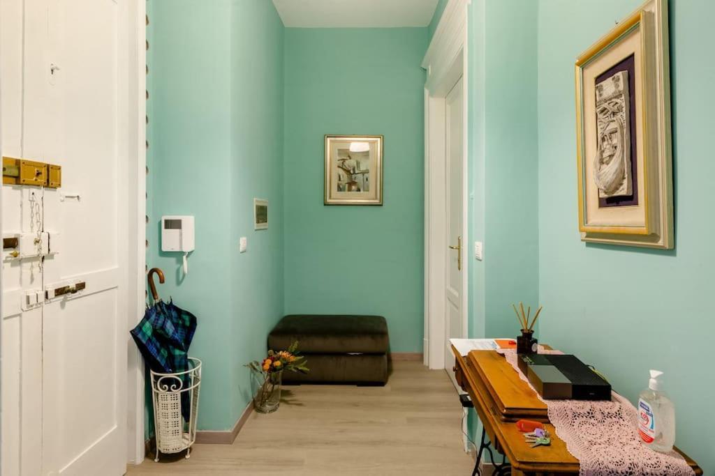 Casa Jole, Appartamento In Centro Барі Екстер'єр фото